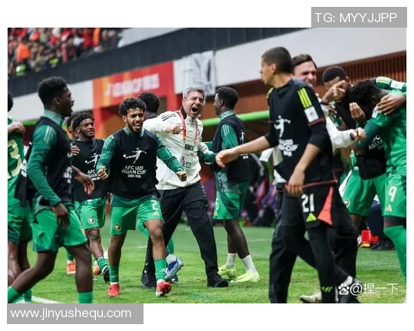 亚洲杯四分之一决赛中国队对阵尹朗精彩直播全程回顾与分析