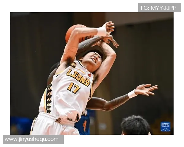 四川大胜上海!双塔仍齐爆,孙铭徽功率回暖,李弘权空砍19分! 四川大胜上海!双塔仍齐爆,孙铭徽功率回暖,李弘权空砍19分!